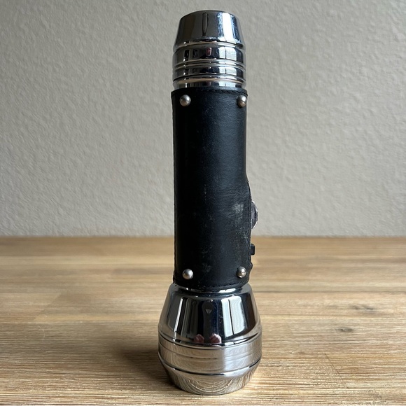 Vintage Harley Davidson Flashlight Ray-O-Vac Leather Wrap Motorcycle Collectible - Picture 4 of 9